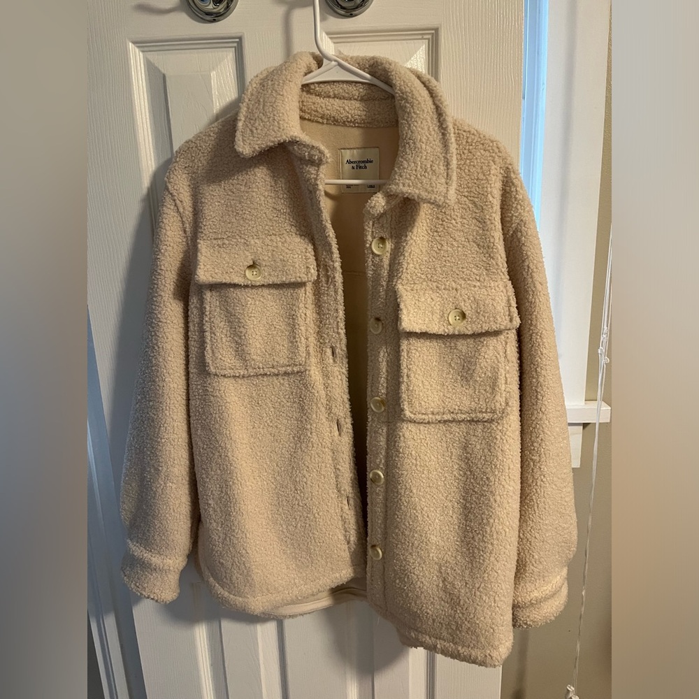 NEW without tags Abercrombie teddy sherpa jacket XS